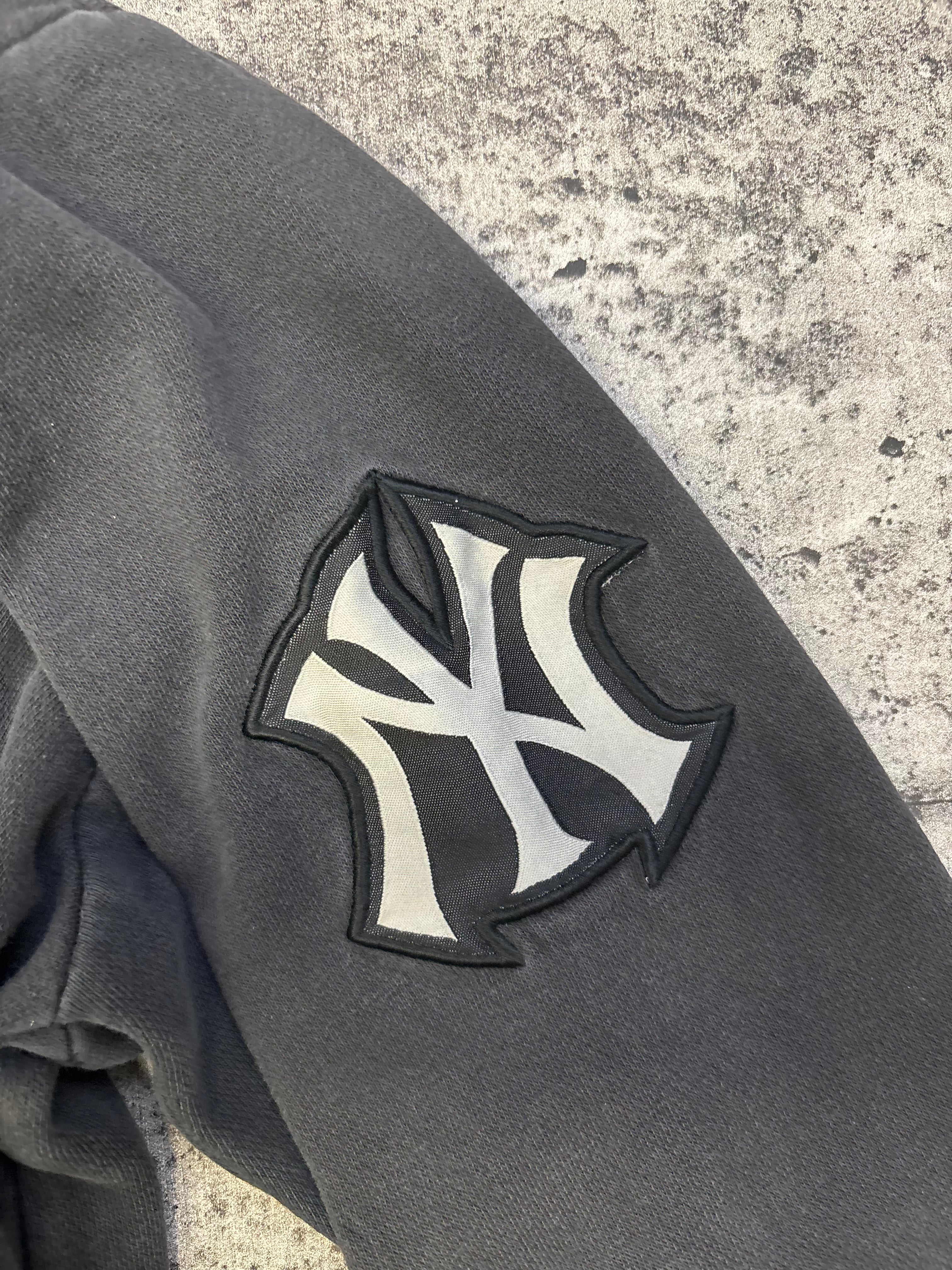Vintage Yankees Camo Hoodie (L)