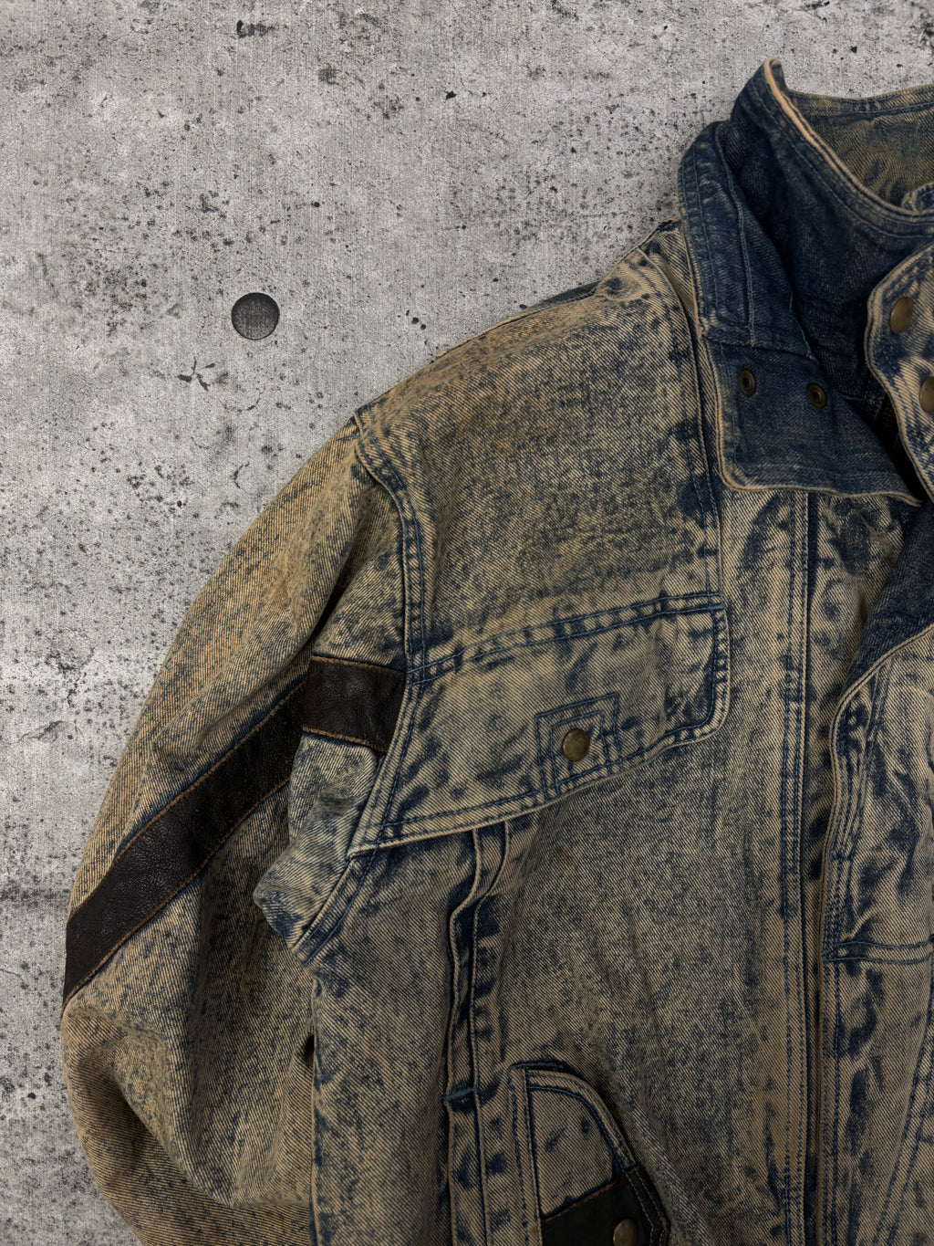 Vintage Washed Denim (L)