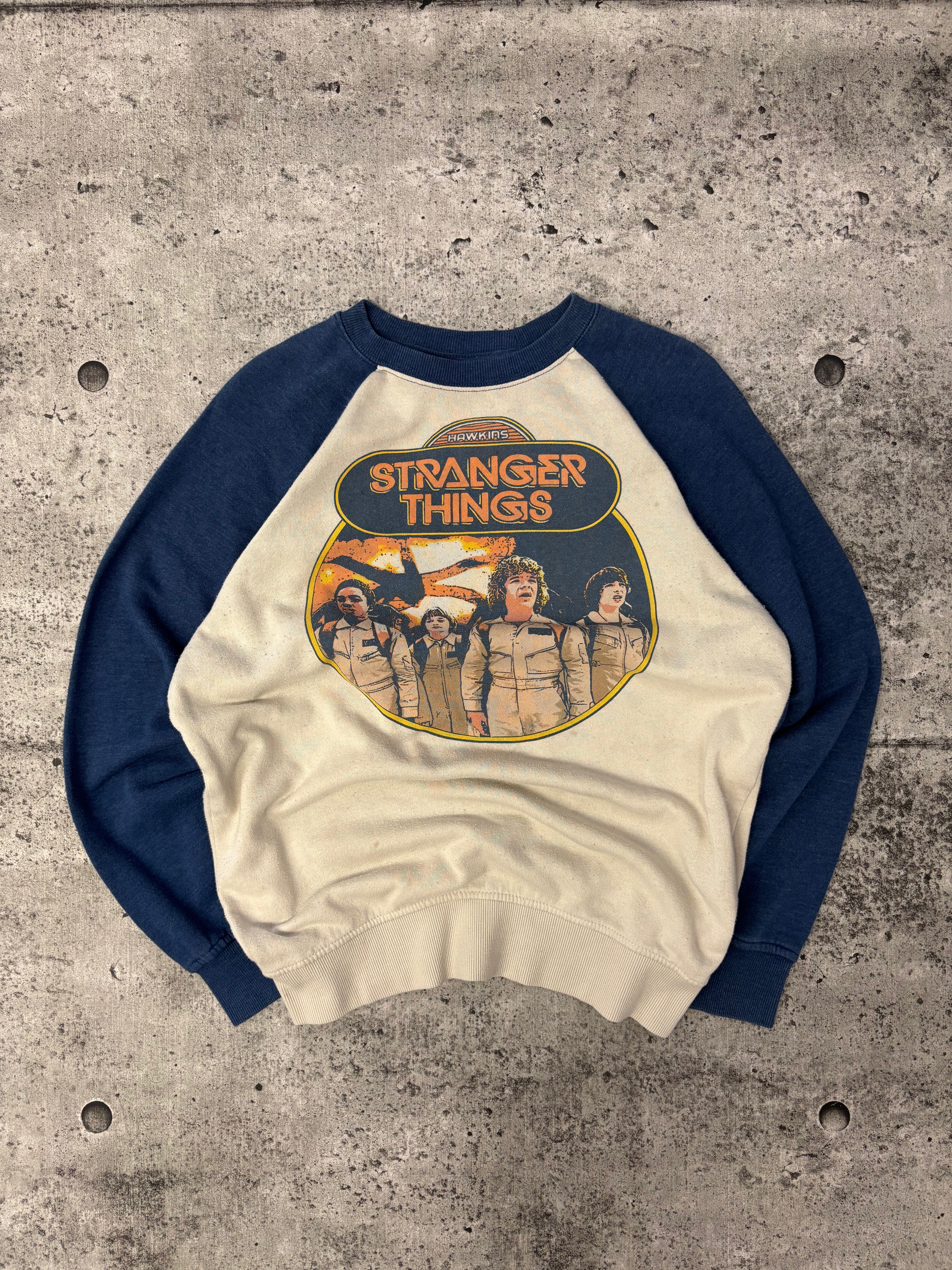 Vintage Netflix Stranger Things Crew (S)